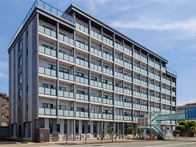 医療連携と介護サービスが充実しており、建物は、耐震・防火の最新設備を整えています